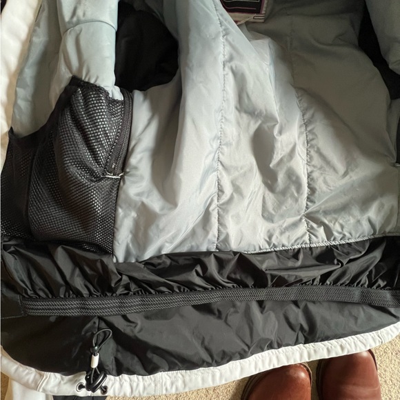 Ladies Nylon Ski or Snowboard Jacket - Spyder XT 5000 size 6 - Picture 7 of 11